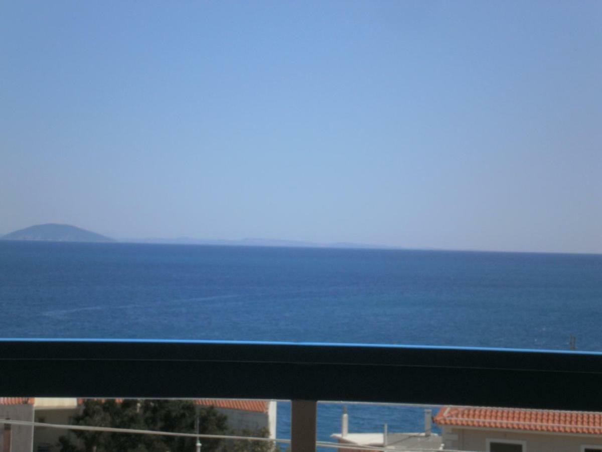 Seaview Self Catering Apartment - Helen No 1 Xiropigado Buitenkant foto