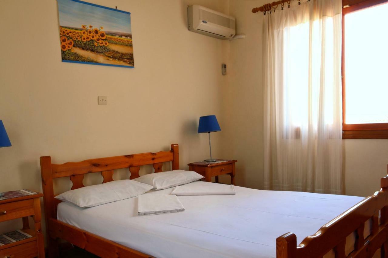 Seaview Self Catering Apartment - Helen No 1 Xiropigado Buitenkant foto